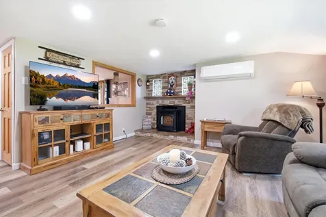 30 Danis Park Road Goffstown NH 03045