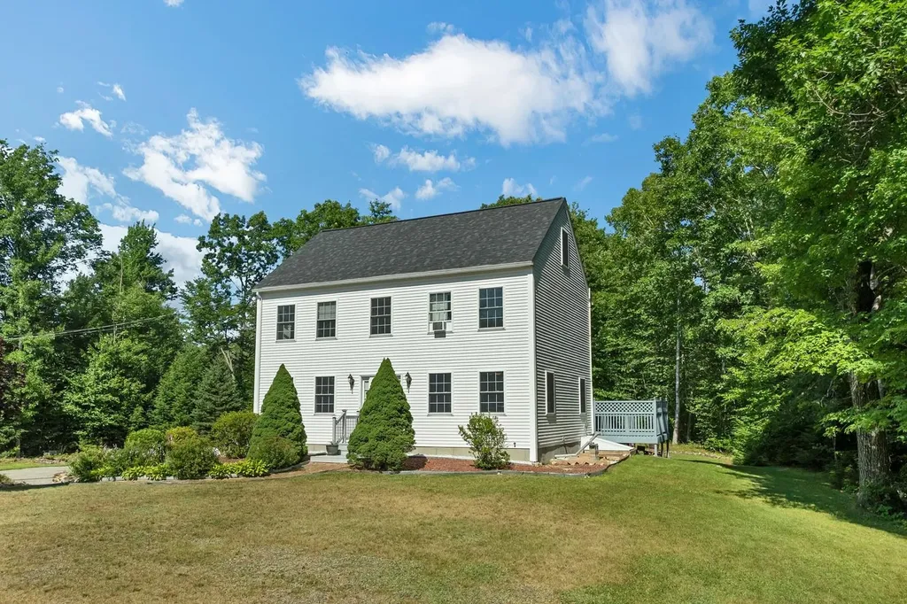 37 Cherub Drive Farmington NH 03835