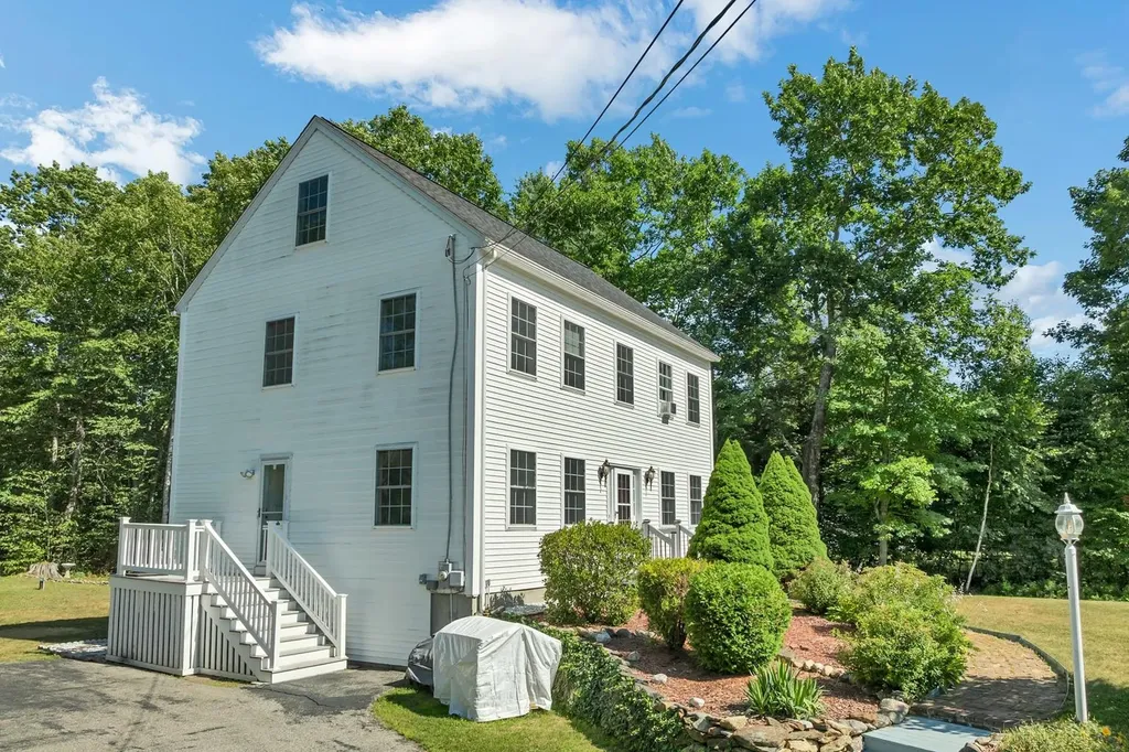 37 Cherub Drive Farmington NH 03835