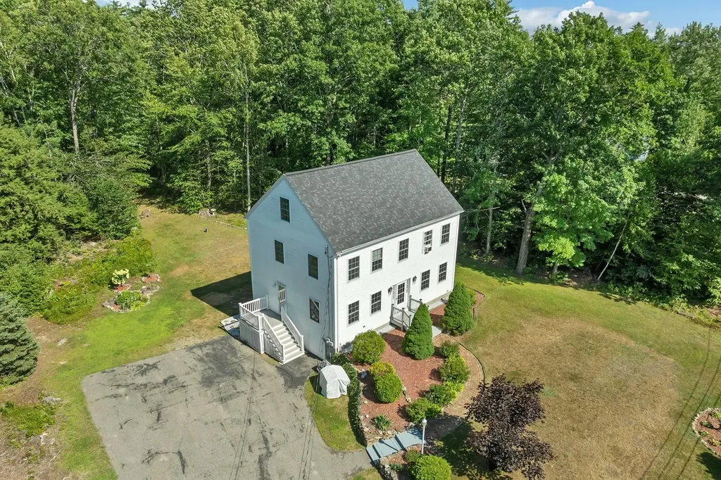 37 Cherub Drive Farmington NH 03835