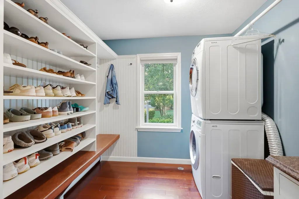 19 Tamarack Lane Amherst NH 03031