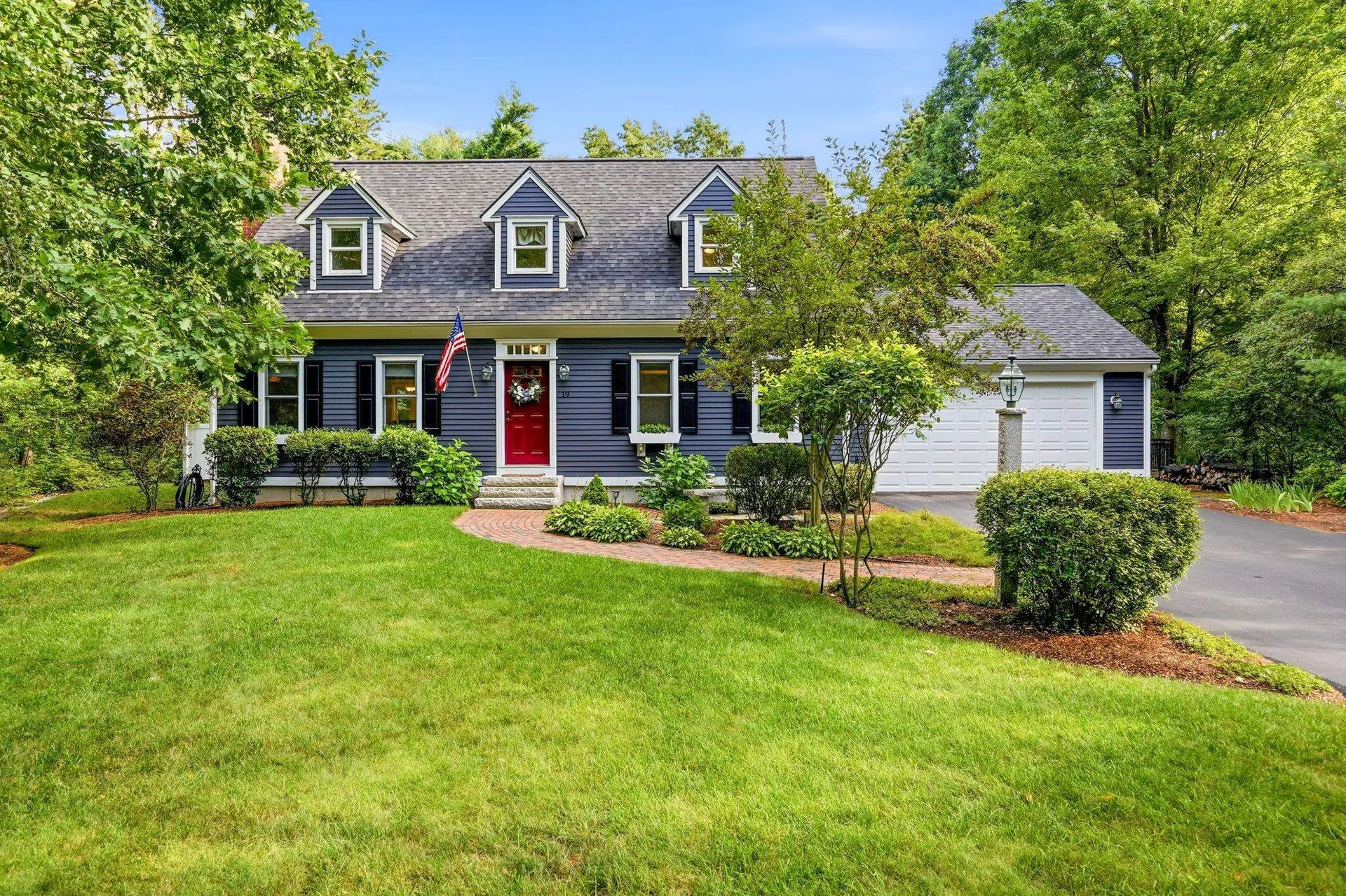 19 Tamarack Lane Amherst NH 03031