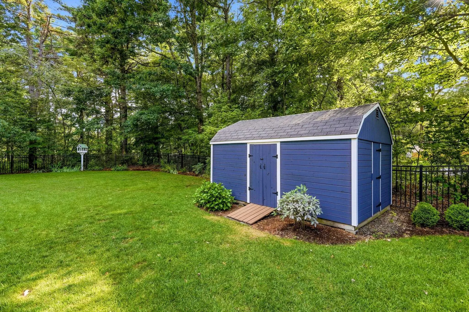 19 Tamarack Lane Amherst NH 03031