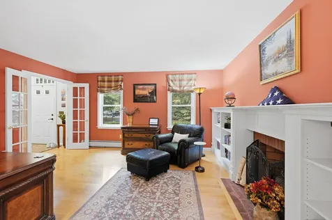 19 Tamarack Lane Amherst NH 03031