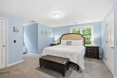 19 Tamarack Lane Amherst NH 03031