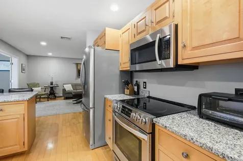 19 Tamarack Lane Amherst NH 03031