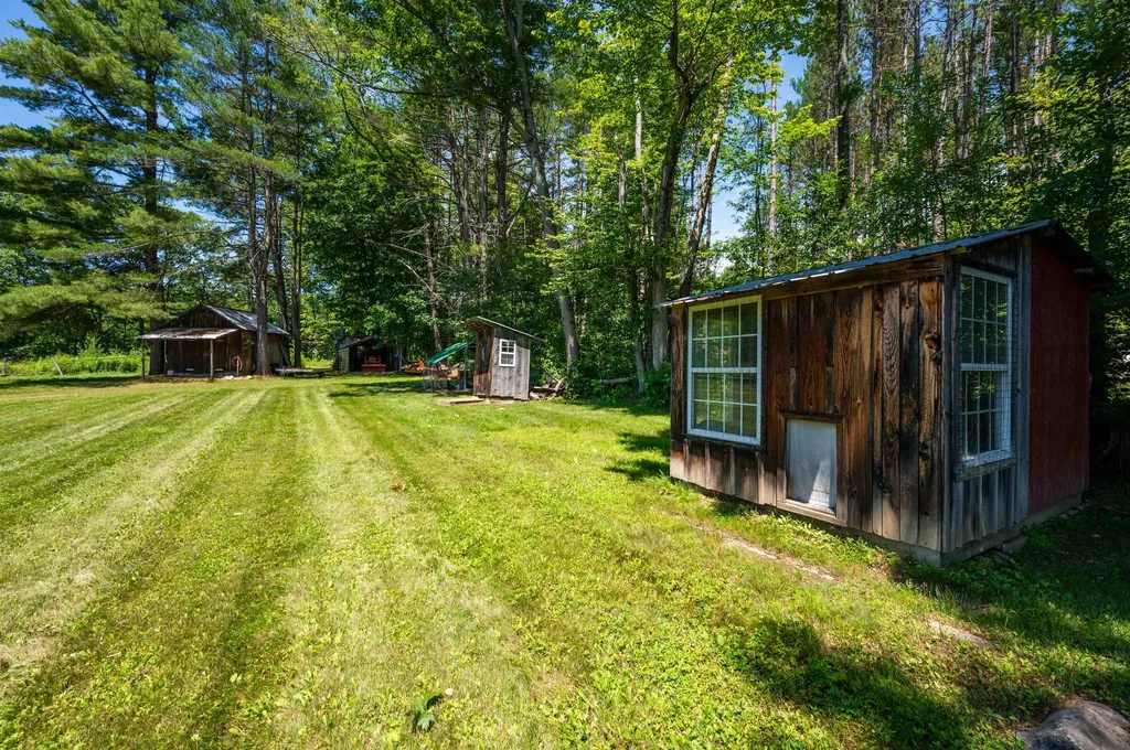 5 Sand Hill Road Croydon NH 03773