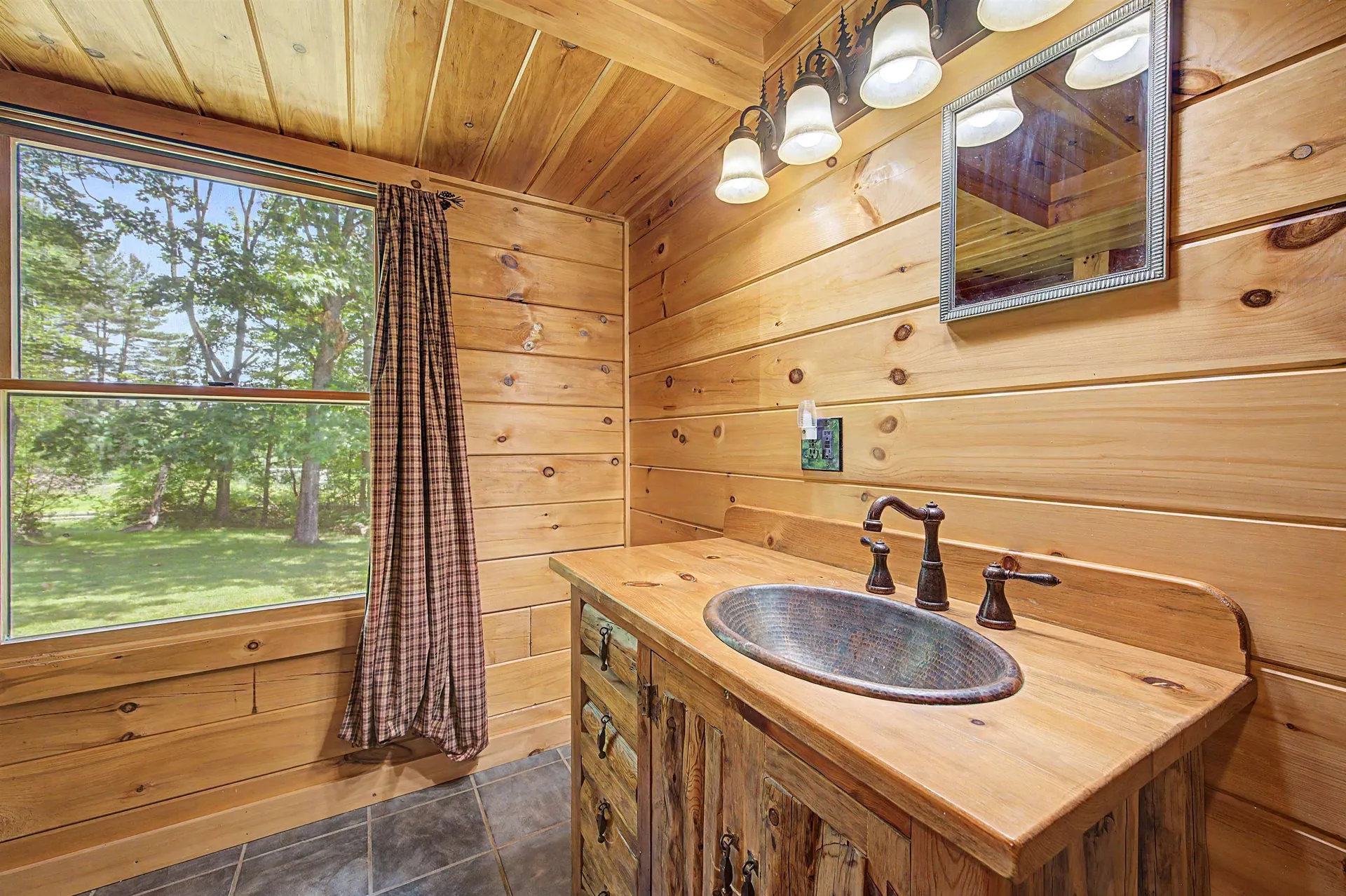 5 Sand Hill Road Croydon NH 03773