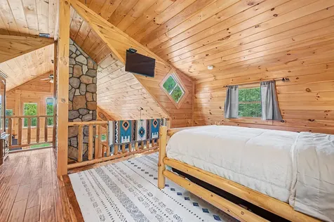 5 Sand Hill Road Croydon NH 03773