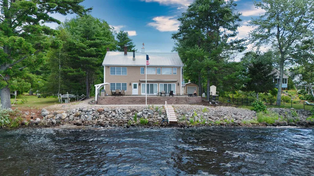 52 Long Sands Road Ossipee NH 03814
