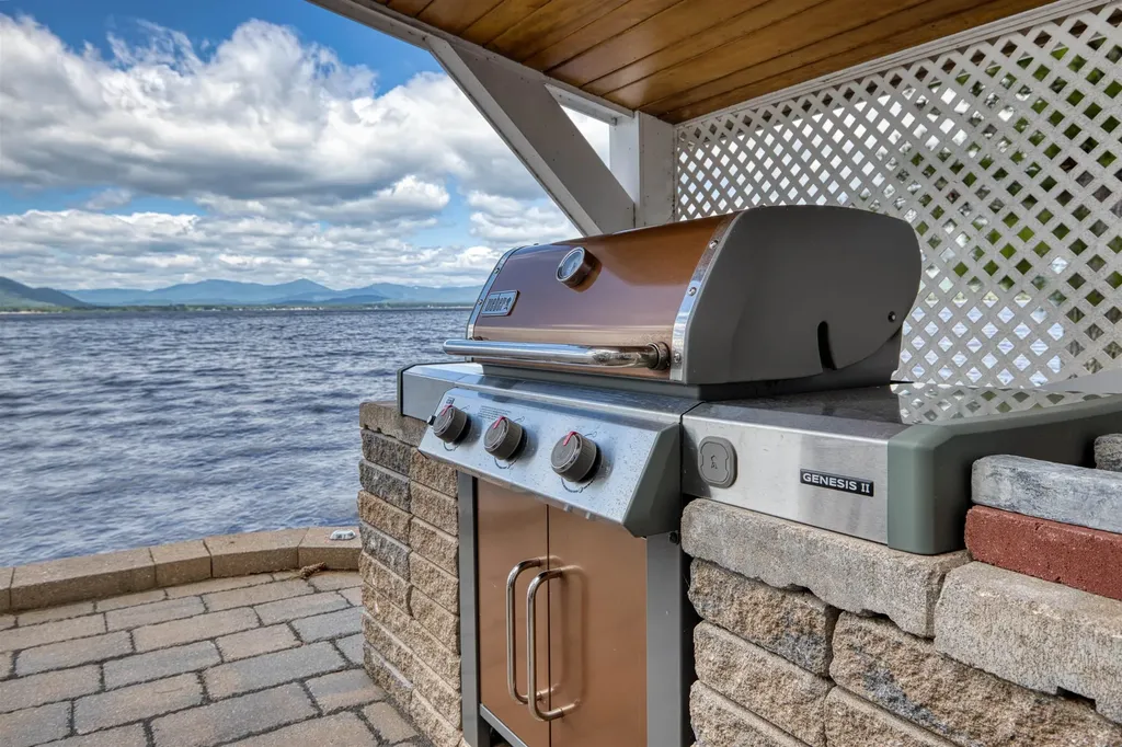 52 Long Sands Road Ossipee NH 03814