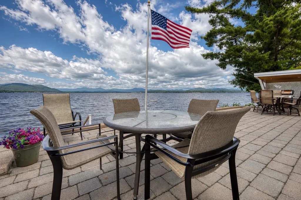 52 Long Sands Road Ossipee NH 03814