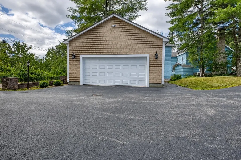52 Long Sands Road Ossipee NH 03814