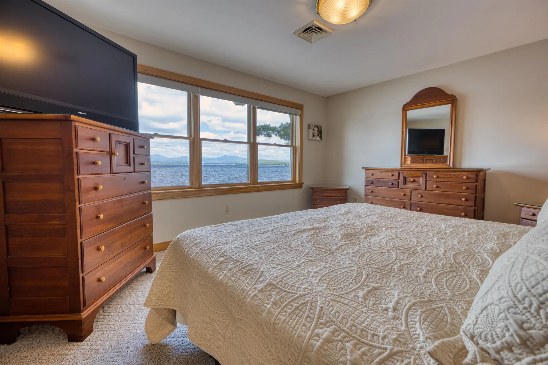 52 Long Sands Road Ossipee NH 03814