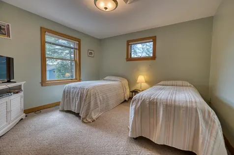 52 Long Sands Road Ossipee NH 03814