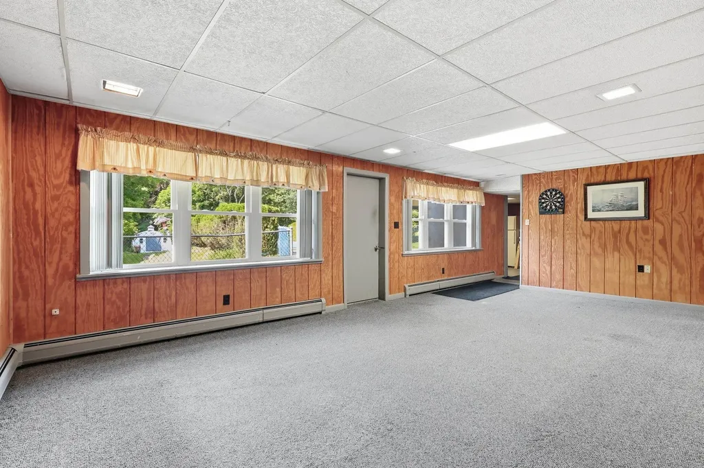 22 Whitehall Road Rochester NH 03867