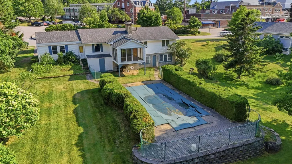 22 Whitehall Road Rochester NH 03867