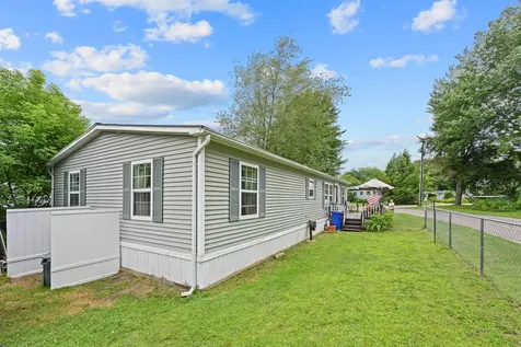 92 Hilltop Circle Richmond VT 05477