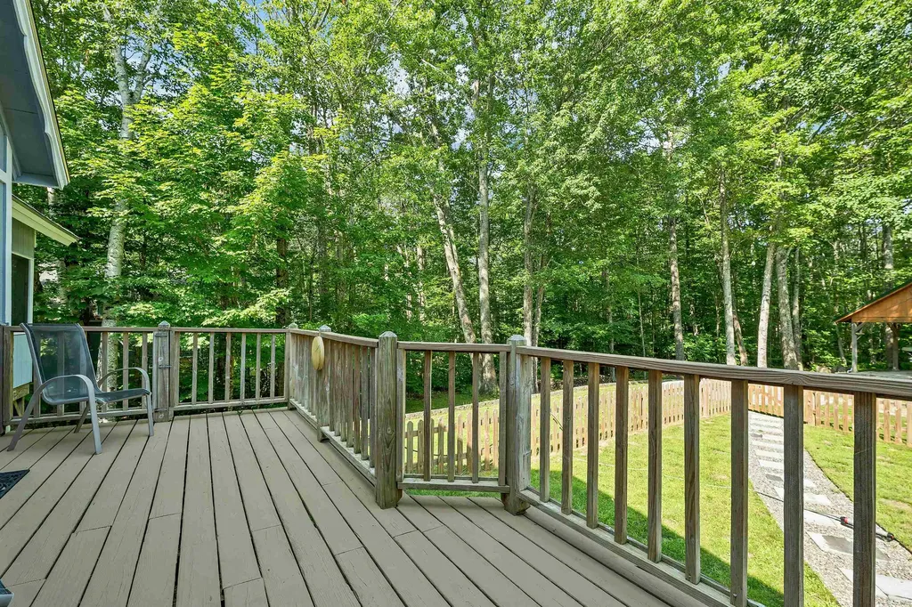 48 Paradise Drive Moultonborough NH 03254