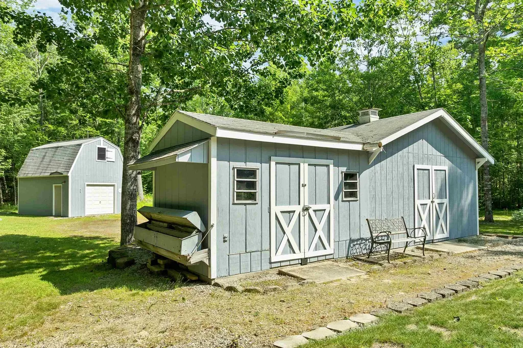 48 Paradise Drive Moultonborough NH 03254