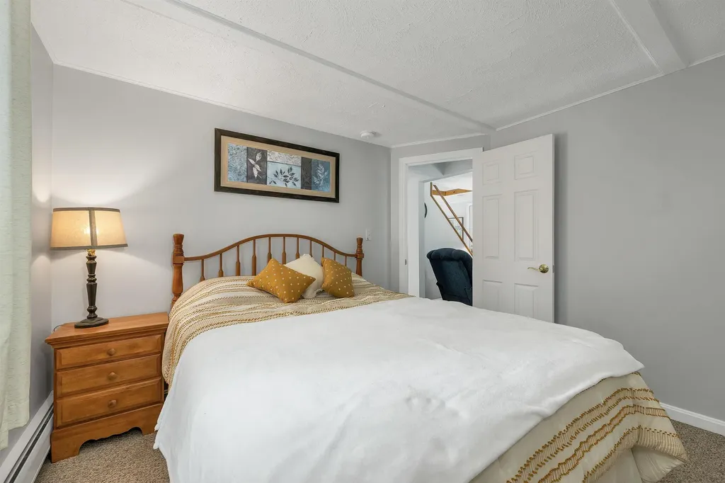 48 Paradise Drive Moultonborough NH 03254