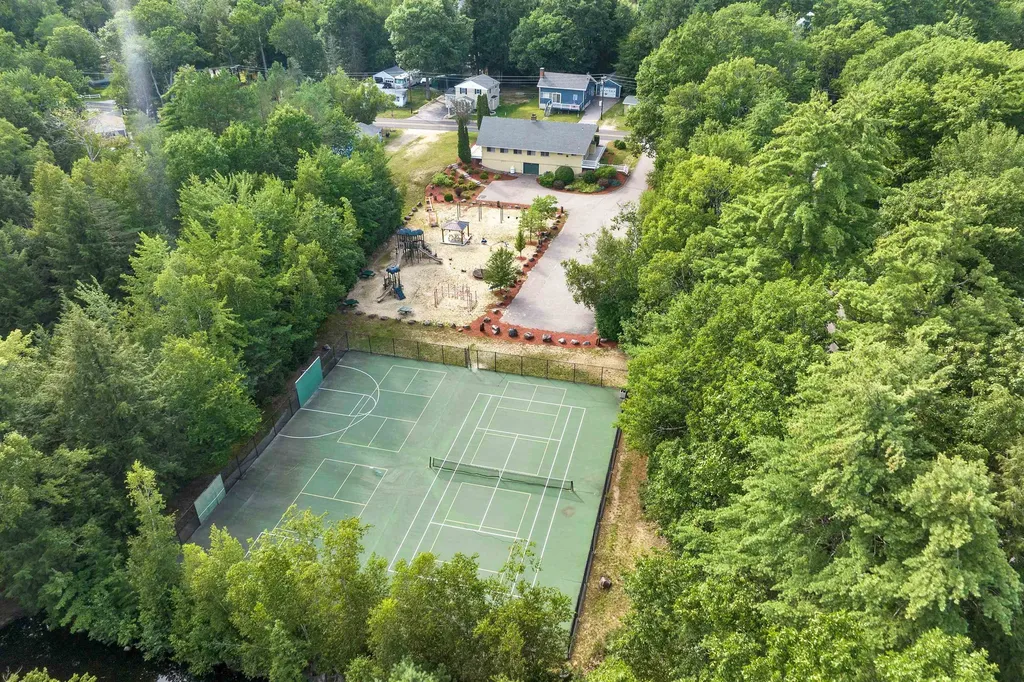 48 Paradise Drive Moultonborough NH 03254