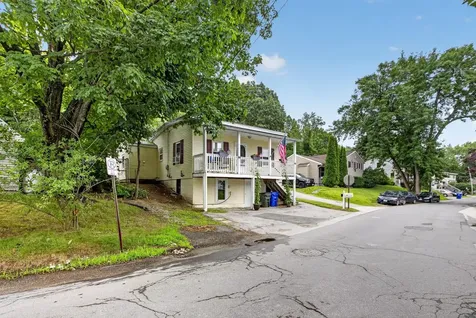91 Dunbar Street Manchester NH 03103