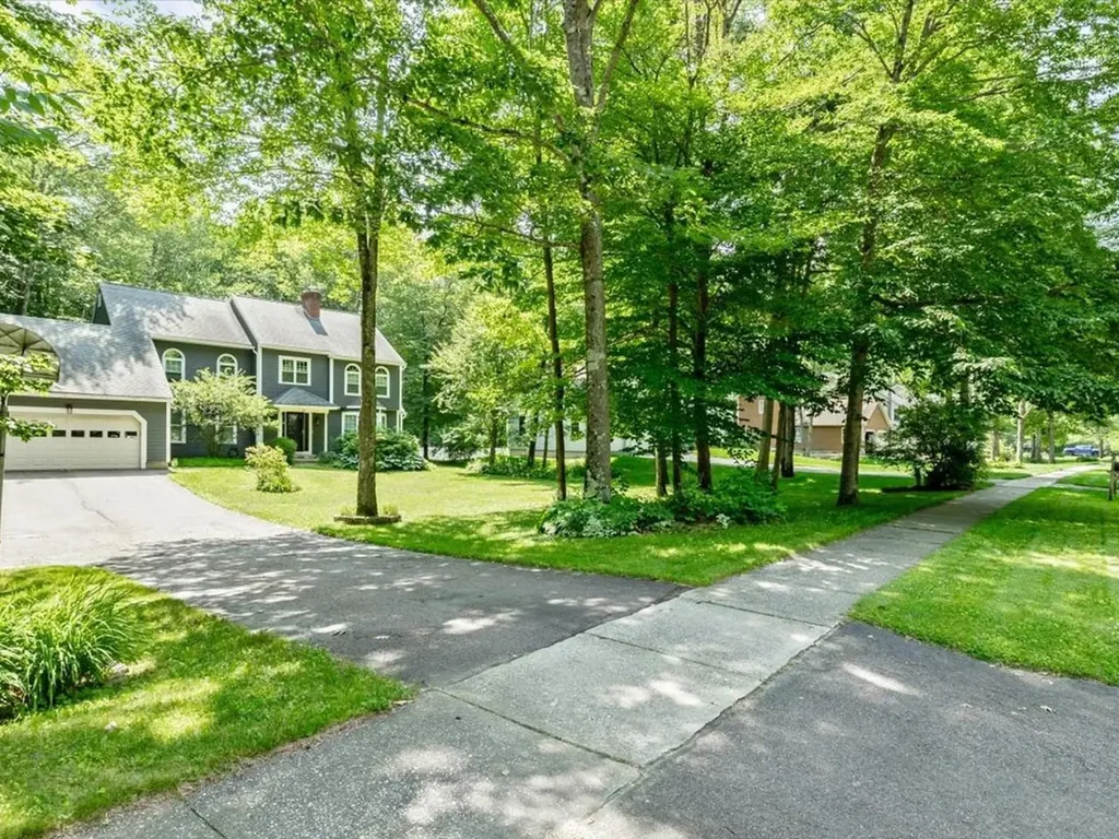 20 Hagan Drive Essex VT 05452