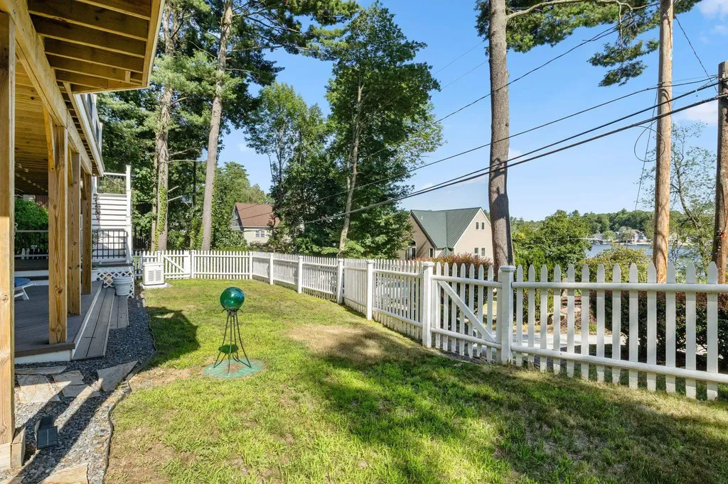 2 Fox Street Windham NH 03087