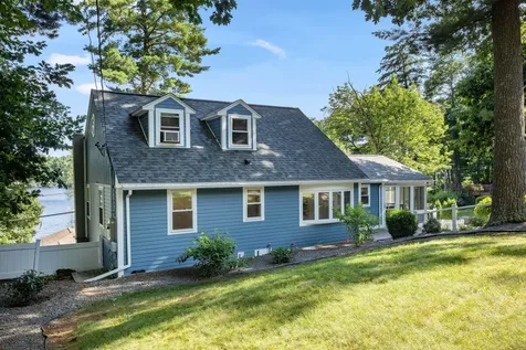 2 Fox Street Windham NH 03087