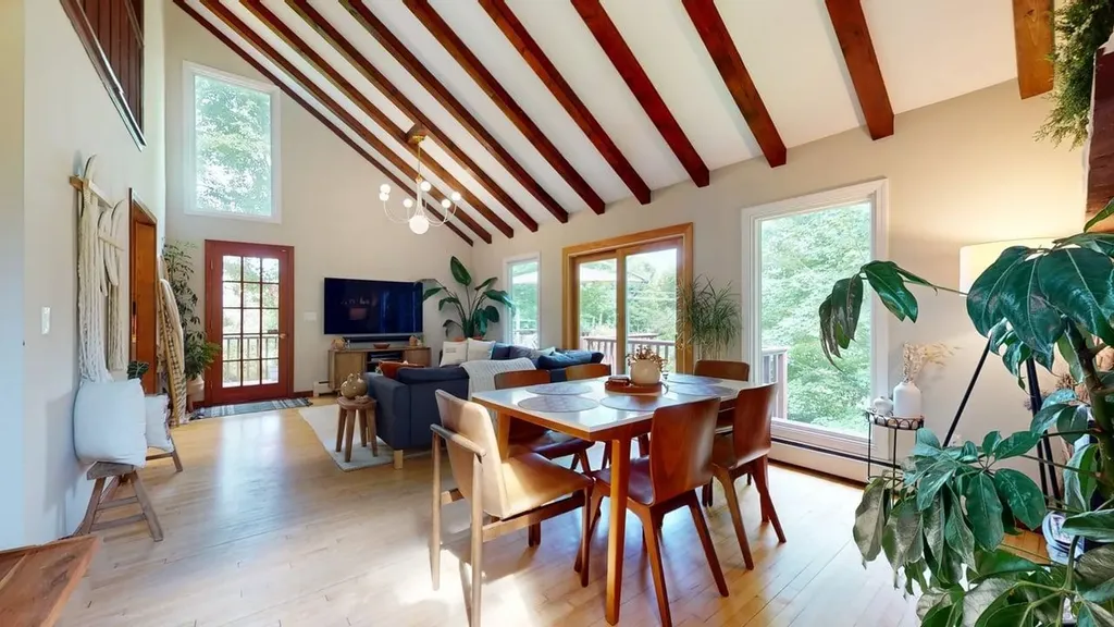 12 Hawk Ridge Underhill VT 05489