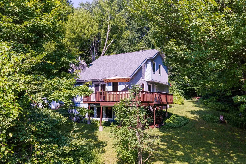 12 Hawk Ridge Underhill VT 05489