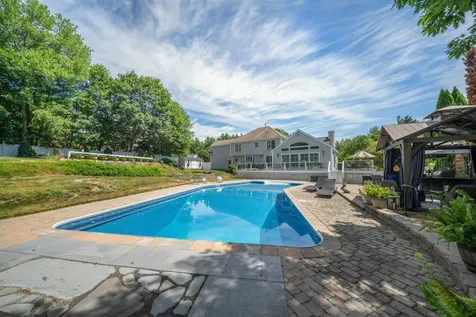 48 Cottonwood Drive Dover NH 03820