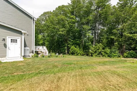 10 Banner Drive Dover NH 03820