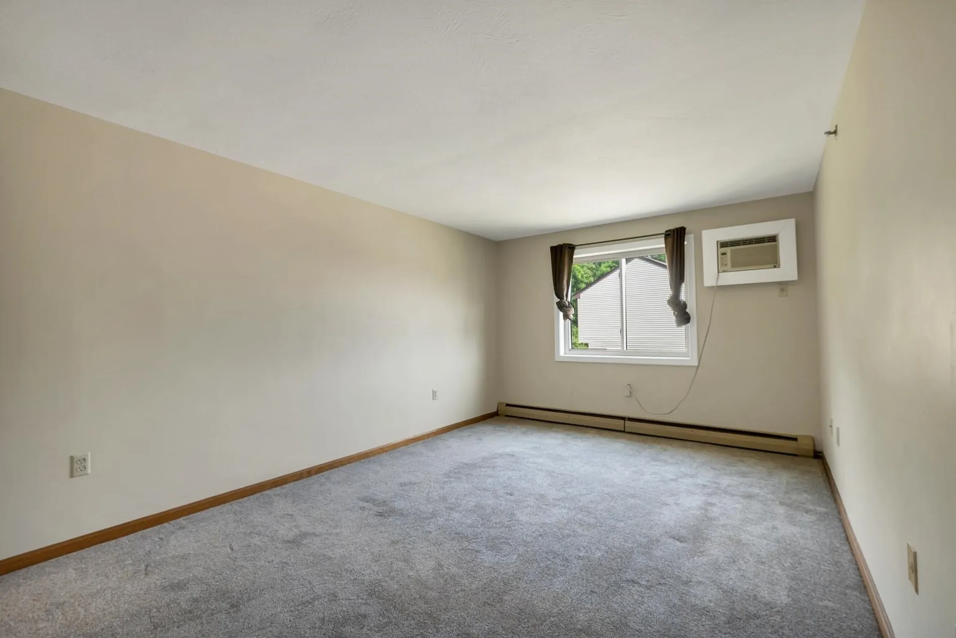 28 Tideview Drive Dover NH 03820