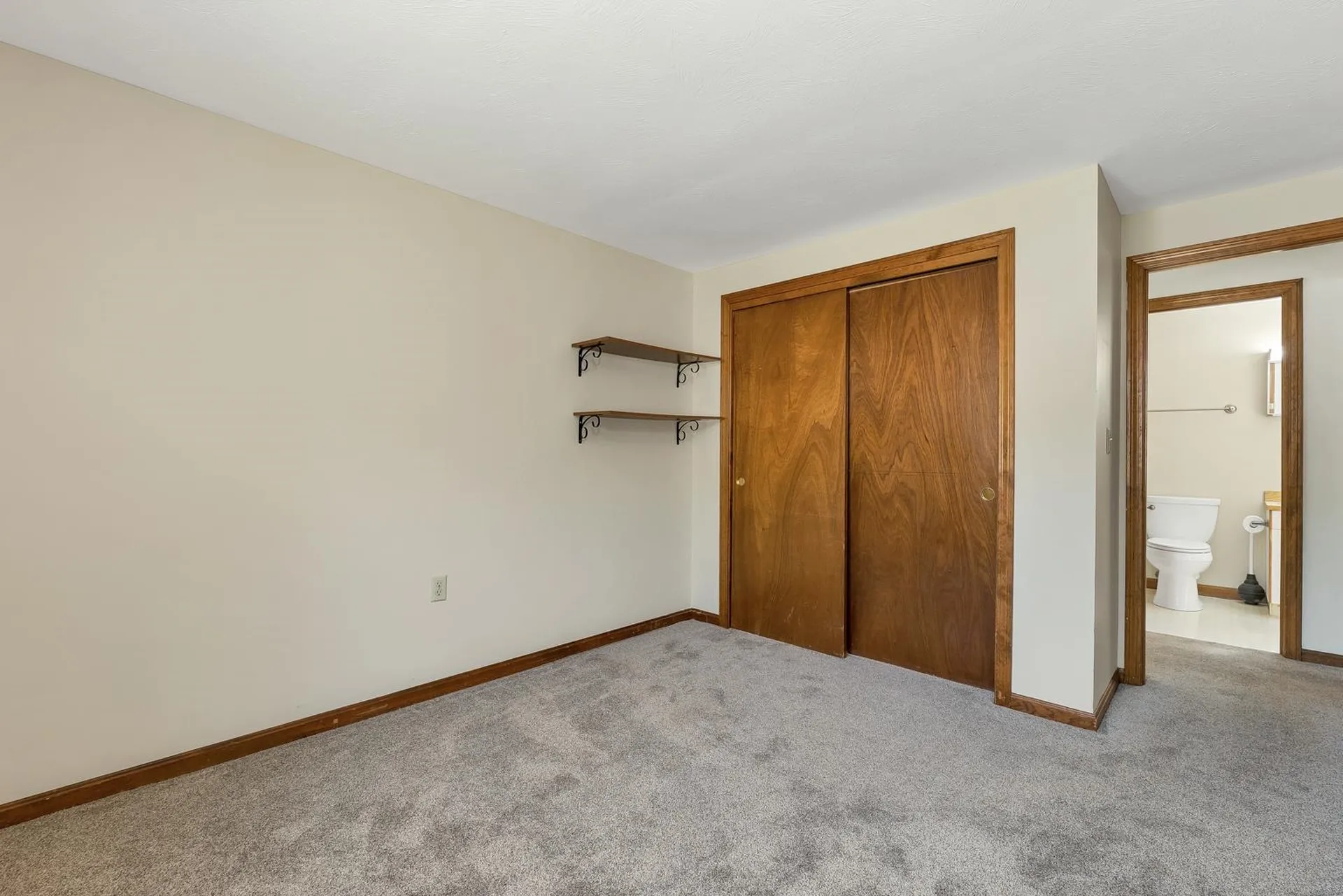 28 Tideview Drive Dover NH 03820