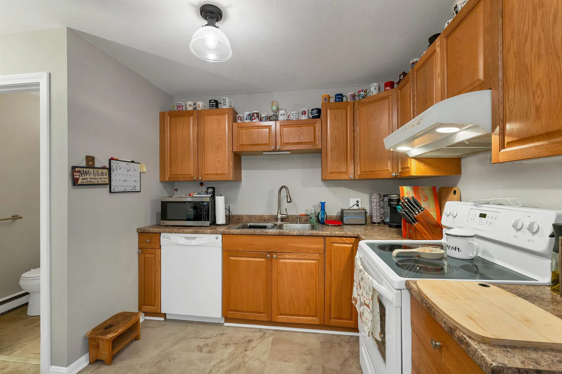139 S. Main Street Laconia NH 03246