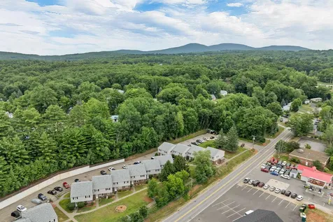 139 S. Main Street Laconia NH 03246