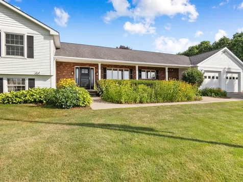 8 Green Meadow Acres Vergennes VT 05491