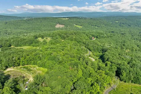 46 Marjories Walk Gilford NH 03249