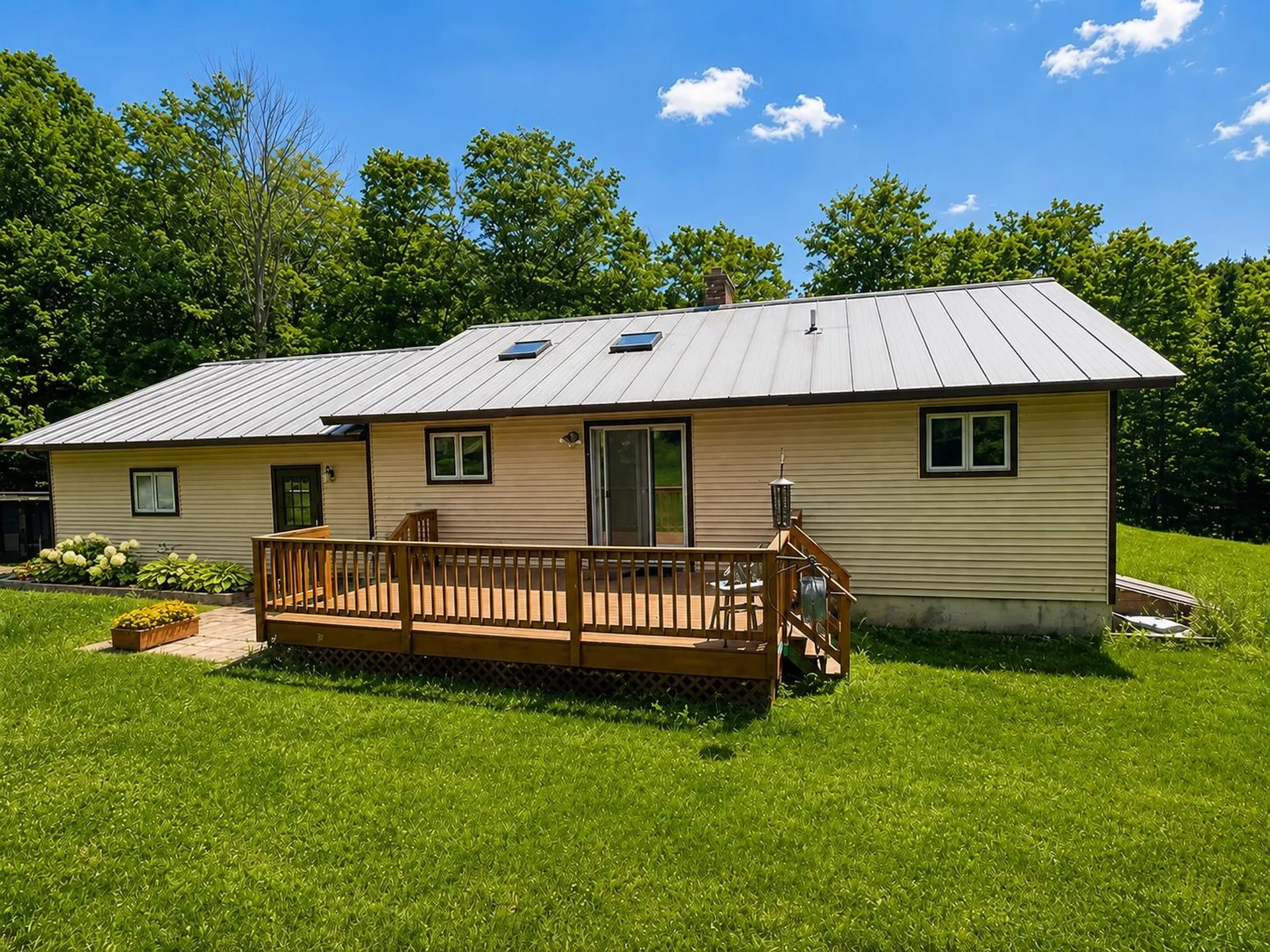 38 Thompson Road Newbury VT 05051