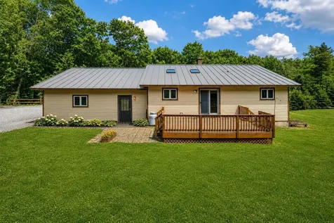 38 Thompson Road Newbury VT 05051