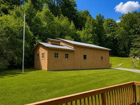 38 Thompson Road Newbury VT 05051