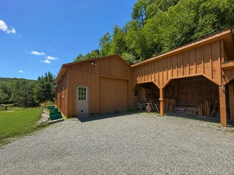 38 Thompson Road Newbury VT 05051