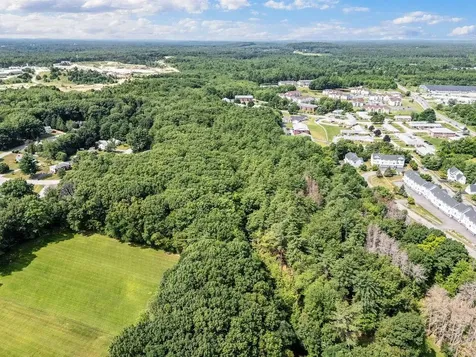 19 Footbridge Lane Dover NH 03820