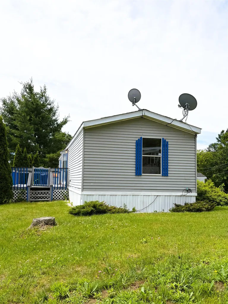 8 Hilltop Manor Mobile Home Park Littleton NH 03561