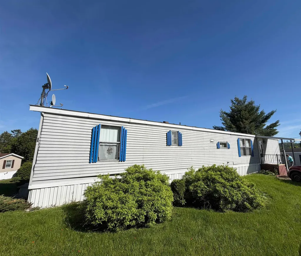 8 Hilltop Manor Mobile Home Park Littleton NH 03561