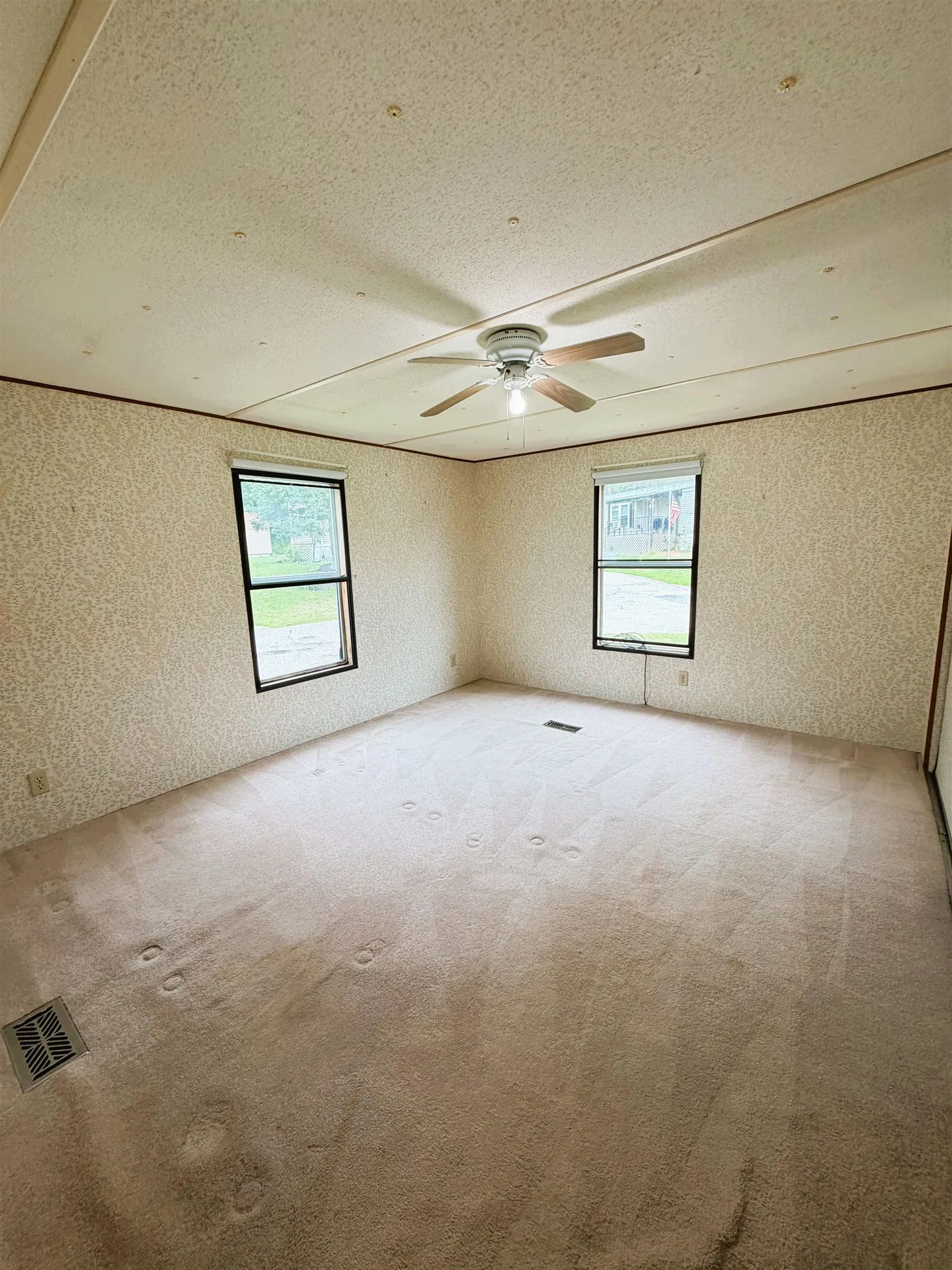 8 Hilltop Manor Mobile Home Park Littleton NH 03561