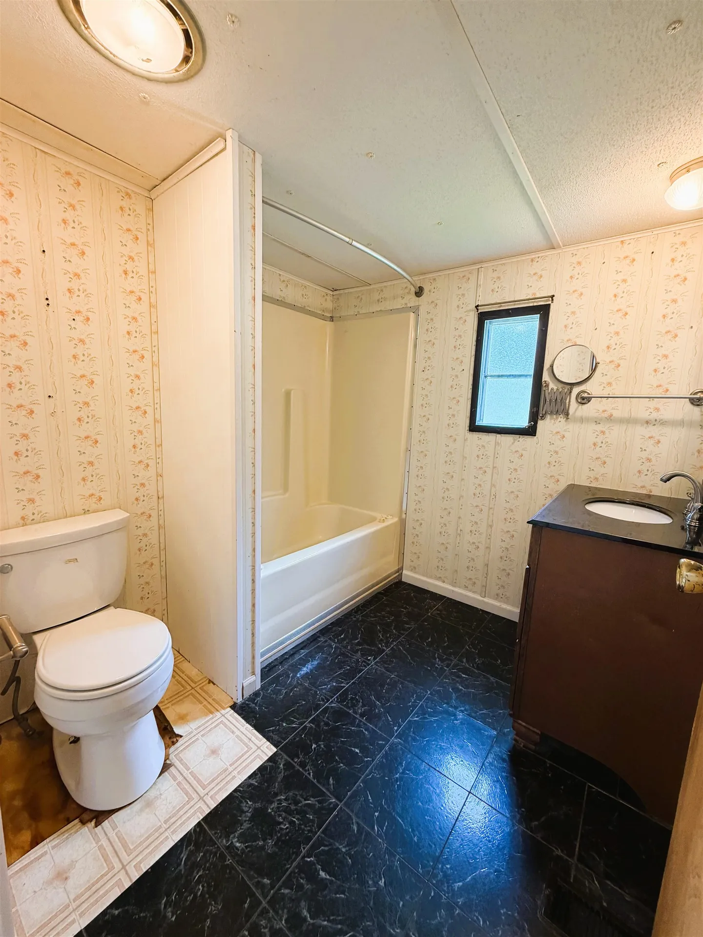 8 Hilltop Manor Mobile Home Park Littleton NH 03561