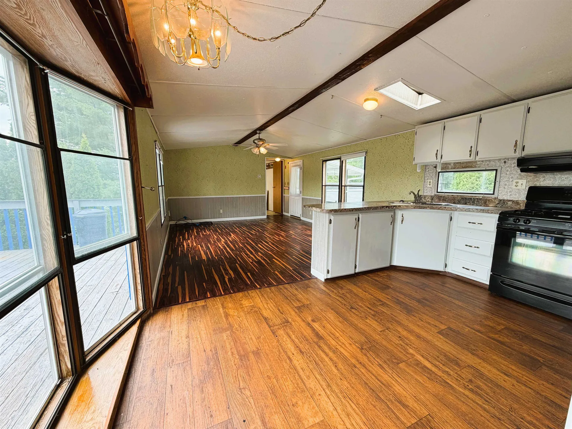 8 Hilltop Manor Mobile Home Park Littleton NH 03561